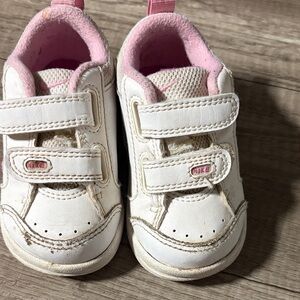 Nike Kids White and Pink Velcro Sneakers